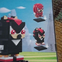 Load image into Gallery viewer, Lego Brickheadz 40672 Sonic the Hedgehog&#39;s Knuckles &amp; Shadow Figures
