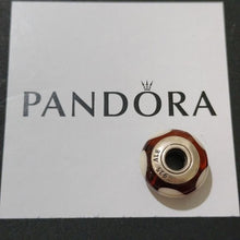 Load image into Gallery viewer, Pandora Amber with Beige Hearts Charm Retired Murano Glass Bead 790662