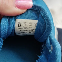 Load image into Gallery viewer, Vans Men's Doheny Lace Up Shoes, Blue, Size 12
