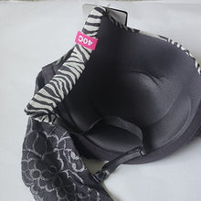 Load image into Gallery viewer, Maidenform Self Expressions iFit Lace Balconette Bra, Fuzzy Black Zebra, 40C