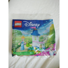 Load image into Gallery viewer, Cinderella's Mini Garden Castle Lego Disney Polybag 30695 New Sealed