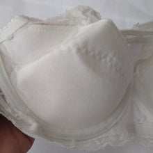 Load image into Gallery viewer, GYCL Classic Ultrathin Underwire Push Up 3/4 Lace Bra, White, Size XL 40B
