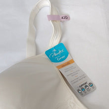 Load image into Gallery viewer, Playtex Love My Curves Side Smoothing Wirefree Bra. Ivory Pearl, 42D