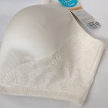 Load image into Gallery viewer, Playtex Love My Curves Side Smoothing Wirefree Bra. Ivory Pearl, 42D