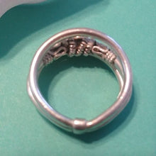 Load image into Gallery viewer, Sterling Silver 925 Balinese Openwork Ring, size 5