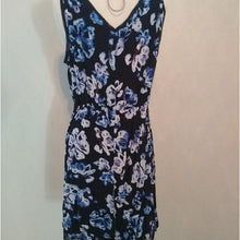 Load image into Gallery viewer, Simply Vera Wang Large Watercolor Floral D…