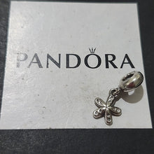 Load image into Gallery viewer, Pandora Retired Sterling Silver Dazzling Daisy Dangle Bead 791491cz