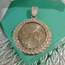 Load image into Gallery viewer, Sterling Silver Framed South Carolina State Quarter Pendant 925