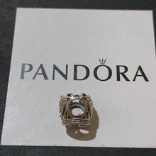 Load image into Gallery viewer, Pandora Ster Silver Anna's Crown Disney Princess Frozen Charm 791589acz