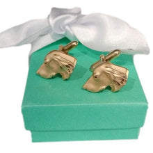 Load image into Gallery viewer, Vintage Goldtone Realistic Irish Setter Cuff Links
