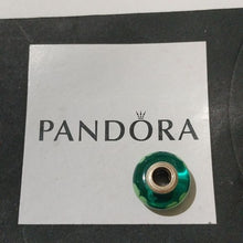 Load image into Gallery viewer, Pandora Green Murano Glass Four Leaf Clover Kiss Me, I'm Irish 790927