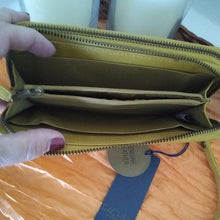 Load image into Gallery viewer, Rachel Roy 2 Zippered Accordion Wallet Wristlet
