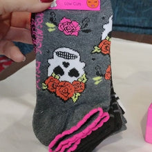 Load image into Gallery viewer, Betsey Johnson Goldtone Flower Earrings + 8 pair Low Cuts Sock Gift Set