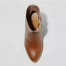 Load image into Gallery viewer, Universal Thread Cognac Cleo Ankle Boots, Size 10