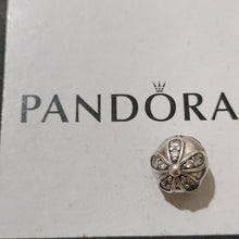 Load image into Gallery viewer, Pandora Sterling Silver Dazzling Daisies Clip with Clear Zirconia - 791493cz
