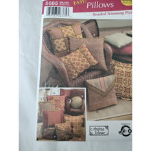 Load image into Gallery viewer, Simplicity 5685 PILLOWS Uncut Beaded Trimming pizazz English&Spanish