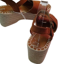 Load image into Gallery viewer, Universal Thread Cognac Morgan Sandals, size 11