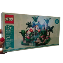 Load image into Gallery viewer, LEGO 40782 Tropical Rainforest Diorama GWP 299 Pcs Brand New Sealed - In Hand-