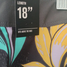 Load image into Gallery viewer, Hurley Men's Phantom Domino 18" Board Shorts, Oil Grey, Size 31