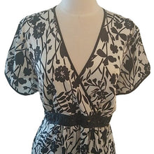 Load image into Gallery viewer, Motherhood Maternity Black +White Top, Black + Ivory, size XL