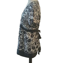 Load image into Gallery viewer, Motherhood Maternity Black +White Top, Black + Ivory, size XL