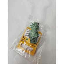 Load image into Gallery viewer, LEGO Lady Liberty Keyring 854082