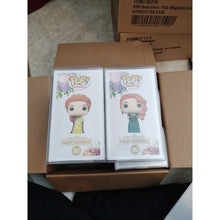 Load image into Gallery viewer, Funko Chase + Common Set Penelope Featherington #1663 Bridgerton In Protectors
