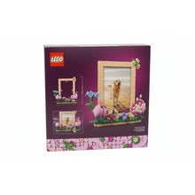 Load image into Gallery viewer, LEGO Botanicals - 40916 Picture Frame