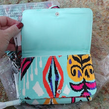 Load image into Gallery viewer, Vera Bradley RFID 3-in-1 Crossbody, Multicolor, Pueblo