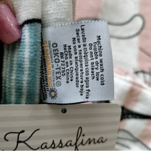 Load image into Gallery viewer, Kassafina Home Collection Laughing French Kitty Bath + Hand Towels, Washclot…