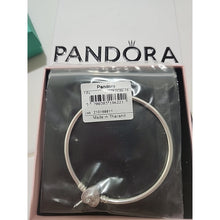 Load image into Gallery viewer, Pandora Radiating Heart Clasp Bangle Bracelet 593752C00, Size 19cm/7.5in