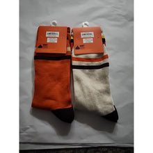 Load image into Gallery viewer, Reeses King Of The Cups Novelty Crew Socks Size 6-12 Mens, 2 Pair