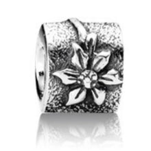 Load image into Gallery viewer, Pandora Sterling Silver Poinsettia Christmas Flower Charm 790213