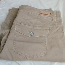 Load image into Gallery viewer, Juniors Unionbay Blanche Solid Bermuda Shorts size 17 NEW