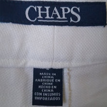 Load image into Gallery viewer, Chaps Linen Blend Pleated Shorts, White, Size 2