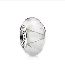 Load image into Gallery viewer, Pandora Murano Captivating White Zig-Zag Charm 925 ALE 790921