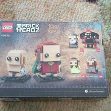 Load image into Gallery viewer, LEGO BrickHeadz Frodo &amp; Gollum (40630) The Lord of The Rings
