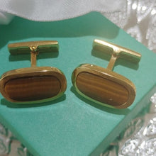 Load image into Gallery viewer, Vintage Sun Eagle Goldtone Men&#39;s Oval Cats Eye Brown Stone Cuff Links
