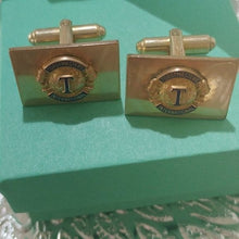 Load image into Gallery viewer, Vintage Balfour Goldtone Men&#39;s Toastmaster International Cuff Links
