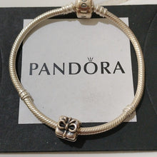 Load image into Gallery viewer, Pandora Sterling Silver 7" Snakechain Starter Bracelet w/ Present Charm 790300