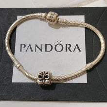 Load image into Gallery viewer, Pandora Sterling Silver 7" Snakechain Starter Bracelet w/ Present Charm 790300