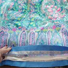 Load image into Gallery viewer, Lilly Pulitzer Gabby Stretch Shift, In Full Bloom Engineered Dress, size 6