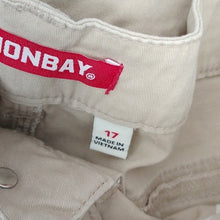 Load image into Gallery viewer, Juniors' Unionbay Elsie Stretch Twill Midi Shorts, Beige, size 17