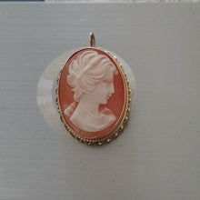 Load image into Gallery viewer, 14kt Gold Cameo Brooch Pendant
