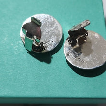 Load image into Gallery viewer, Vintage Sterling Silver Goddess Mehkala Dancer Niello Earrings, Made In Siam