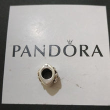 Load image into Gallery viewer, Pandora Retired Sterling Silver Daisy Flower Bead - 790187