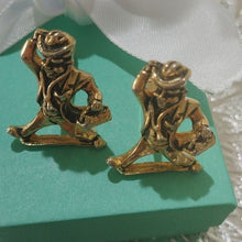Load image into Gallery viewer, Vintage Goldtone Men&#39;s Physician Dr. Doctor Medical Housecall Cuff Links
