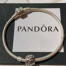 Load image into Gallery viewer, Pandora Sterling Silver 7" Snakechain Starter Bracelet + Lotsa Love Charm 790174