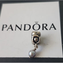 Load image into Gallery viewer, Pandora Bloom Gray Pearl Dangle Ster Silver Bloom w Gray Pearl Dangle - 790497GP