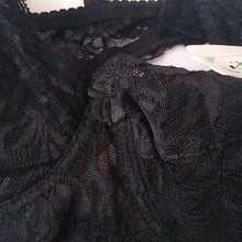 Load image into Gallery viewer, GYCL Classic Ultrathin Underwire Push Up 3/4 Lace Bra, Black, Size Large 38B